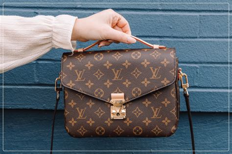 louis vuitton väska fake|false Louis Vuitton lv.